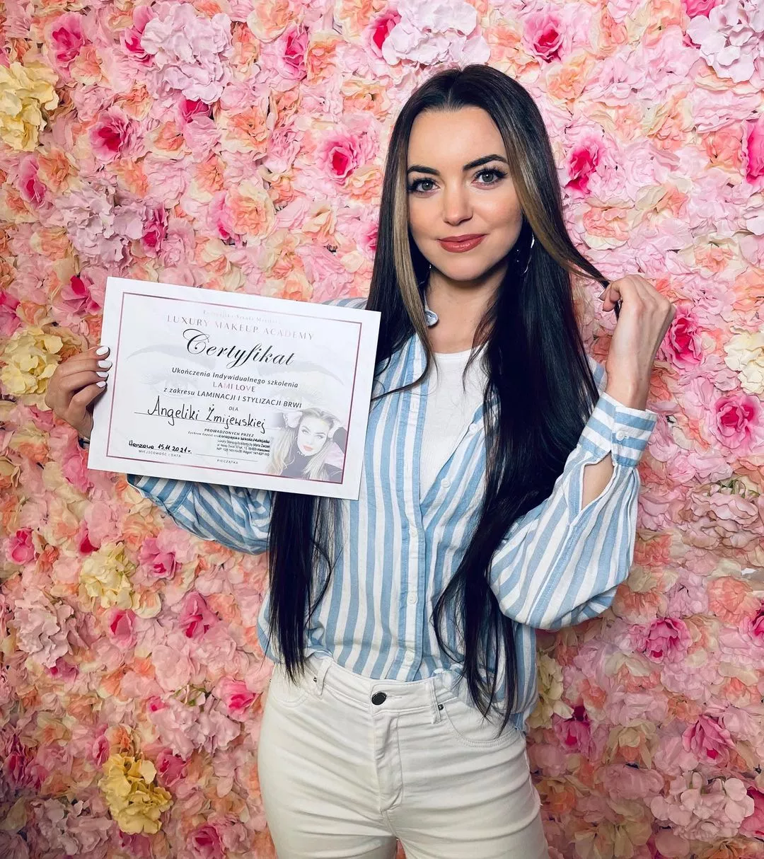 Zmiany w życiu popularnej wokalistki disco polo! Angelika Żmijewska TOPKY rozpoczęła nowy rozdział swojego życia!